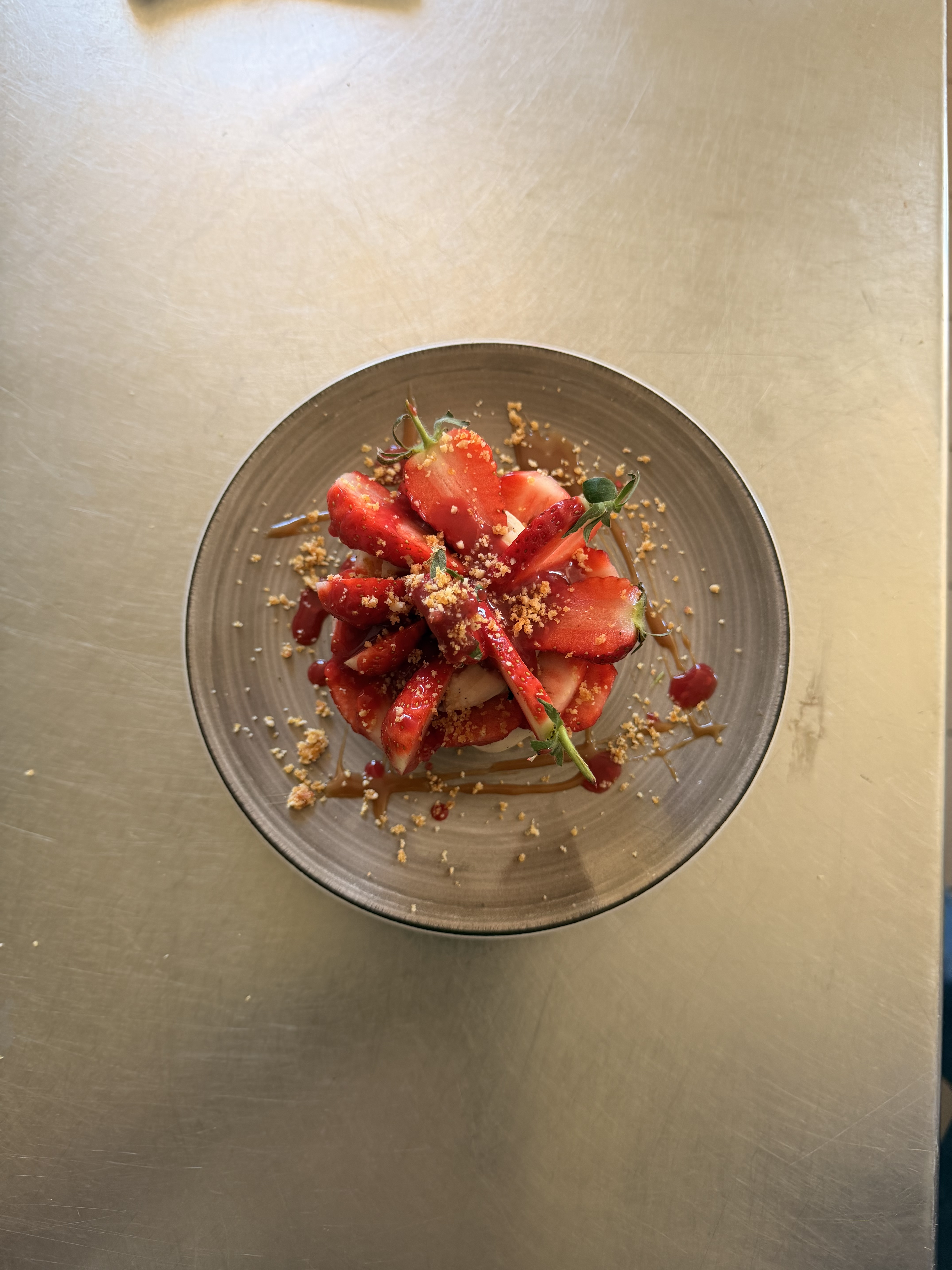 Dessert aux fraises